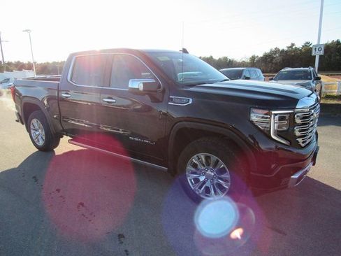 Used 2023 GMC Sierra 1500 Denali w/ Technology Package image 6