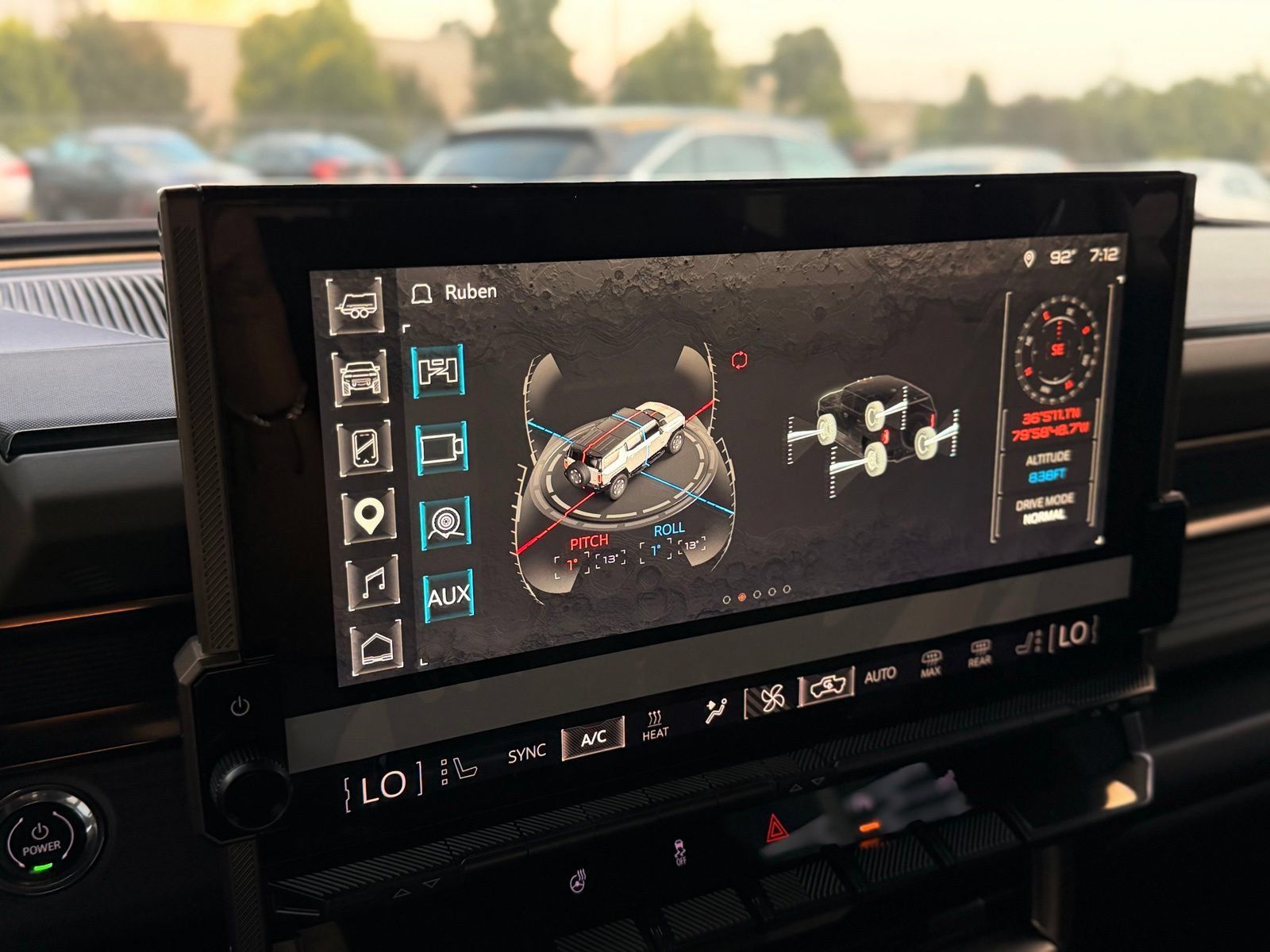 Used 2024 GMC Hummer EV 3X AWD/4WD image 54