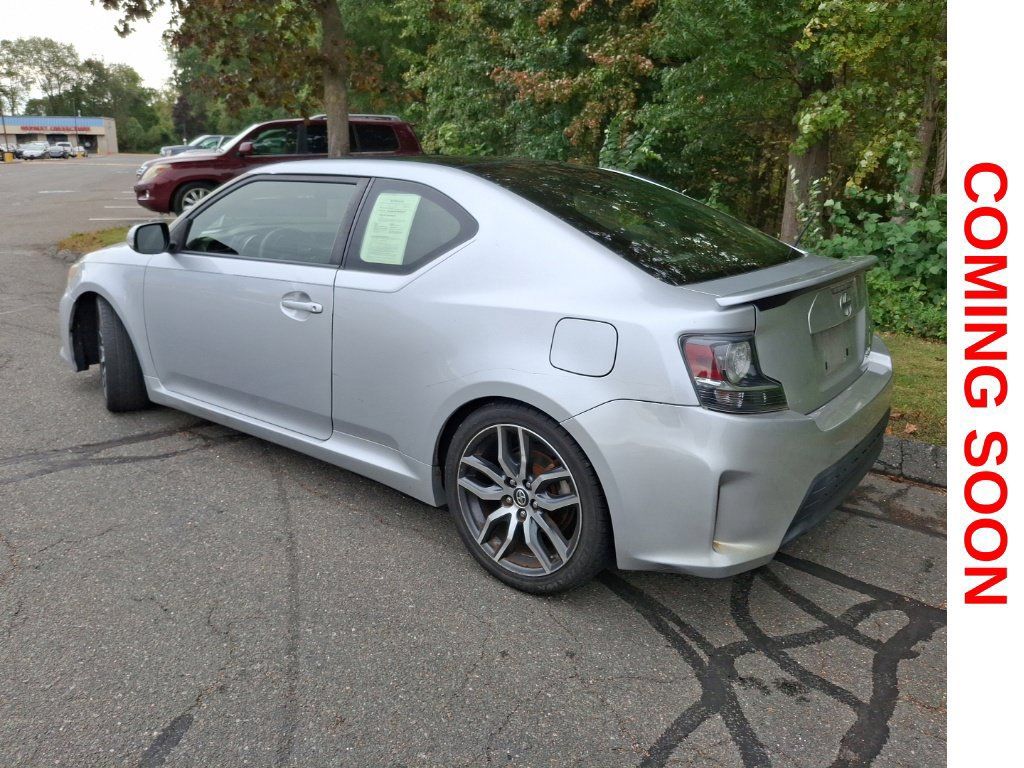 Used 2014 Scion tC FWD image 8