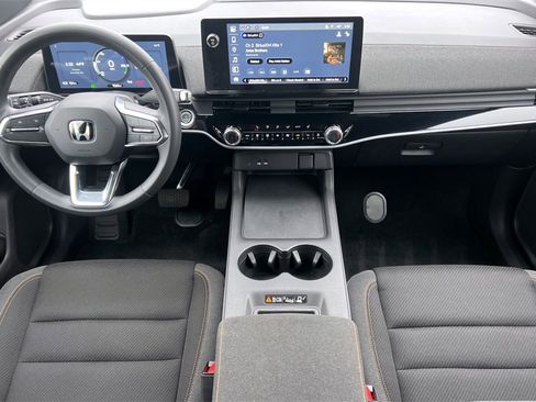 Used 2024 Honda Prologue EX image 15