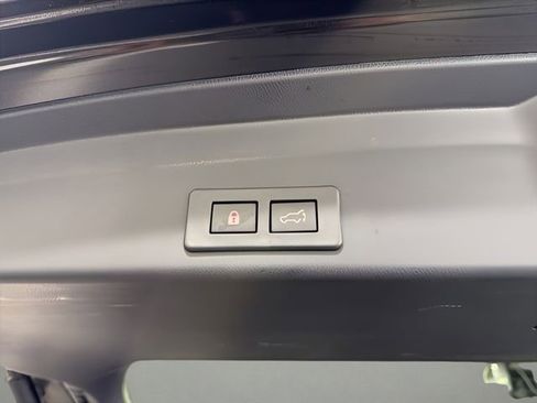 Certified 2025 Subaru Ascent Bronze Edition w/ Onyx Package image 41