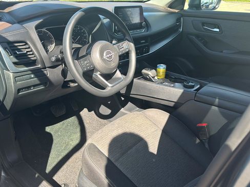 Used 2023 Nissan Rogue SV AWD/4WD image 12