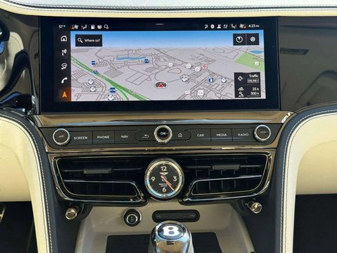 Used 2025 Bentley Flying Spur Speed image 41
