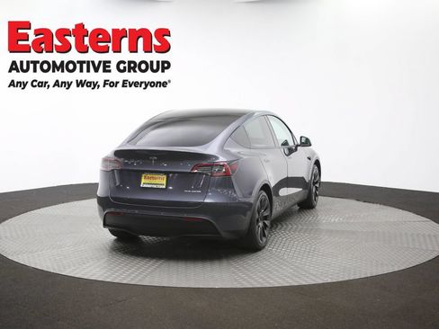 Used 2021 Tesla Model Y Long Range AWD/4WD image 34