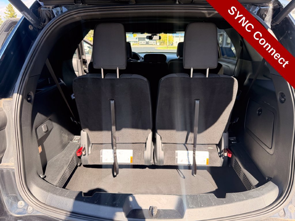 Used 2018 Ford Explorer XLT w/ Equipment Group 201A AWD/4WD image 31