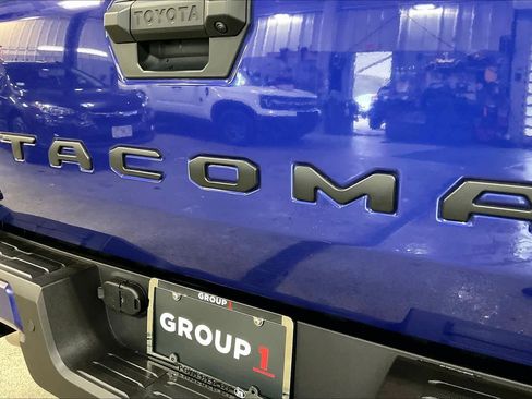 Used 2025 Toyota Tacoma TRD Off-Road w/ TRD Off Road Upgrade Package image 10