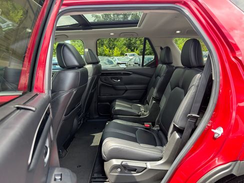 Used 2025 Honda Pilot Touring image 30