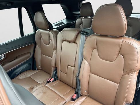 Certified 2023 Volvo XC90 B6 Ultimate w/ Protection Package AWD/4WD image 28