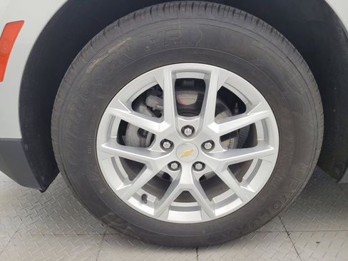 Used 2022 Chevrolet Equinox LT w/ Driver Convenience Package FWD image 31