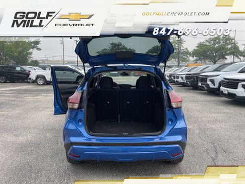 Used 2024 Nissan Kicks SV FWD image 11