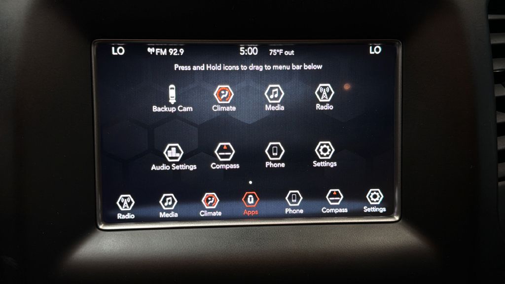 Used 2018 Jeep Grand Cherokee Laredo AWD/4WD image 32