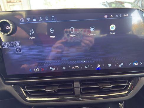 New 2026 Chevrolet Equinox EV RS image 24