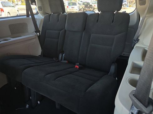 Used 2016 Dodge Grand Caravan SE w/ Quick Order Package 29E SE image 28
