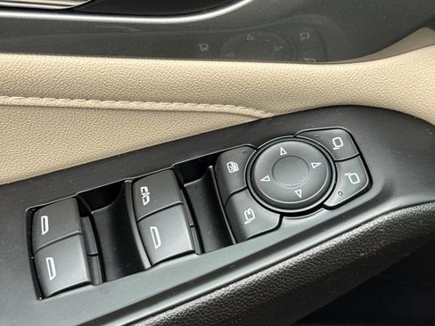 Certified 2023 Chevrolet Traverse LT w/ LT Premium Package image 12