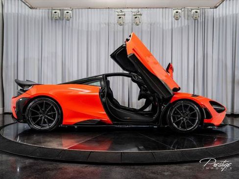 Used 2021 McLaren 765LT RWD image 38