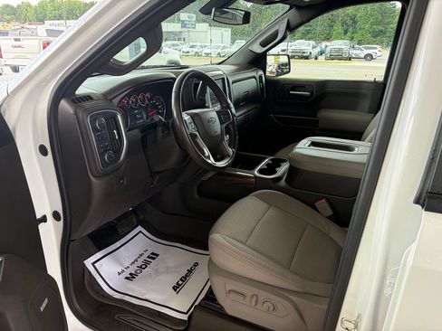 Used 2020 Chevrolet Silverado 1500 RST AWD/4WD image 12