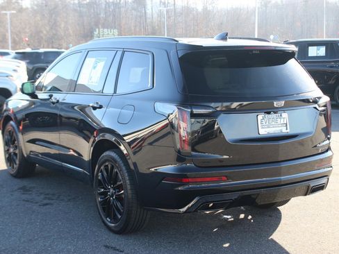 Used 2024 Cadillac XT6 Sport w/ LPO, Onyx Lite Package image 5