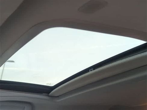 Used 2020 Toyota Sienna XLE image 19