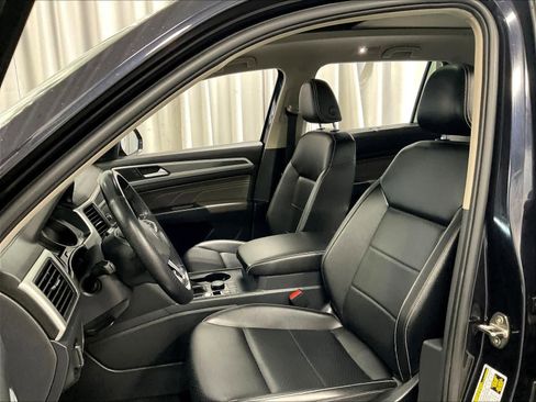 Used 2021 Volkswagen Atlas SE w/ Panoramic Sunroof Package AWD/4WD image 10