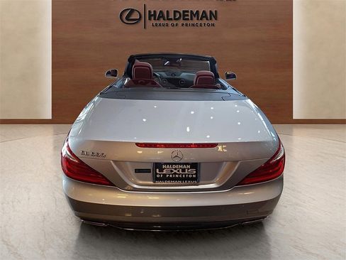 Used 2016 Mercedes-Benz SL 550 image 5