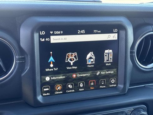 Used 2023 Jeep Wrangler Unlimited Sahara w/ LED Lighting Group AWD/4WD image 14
