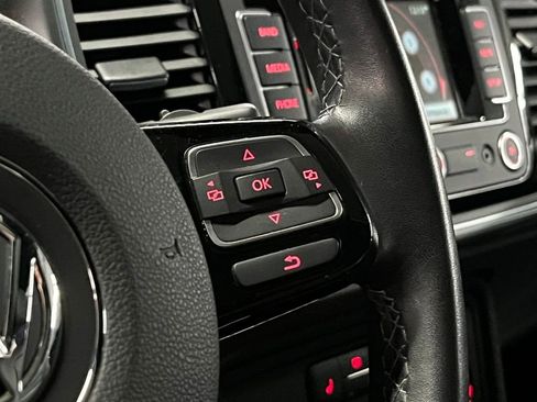 Used 2014 Volkswagen Beetle R-Line image 21