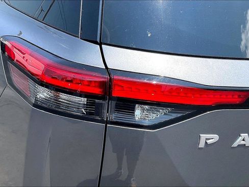 Certified 2023 Nissan Pathfinder S FWD image 31