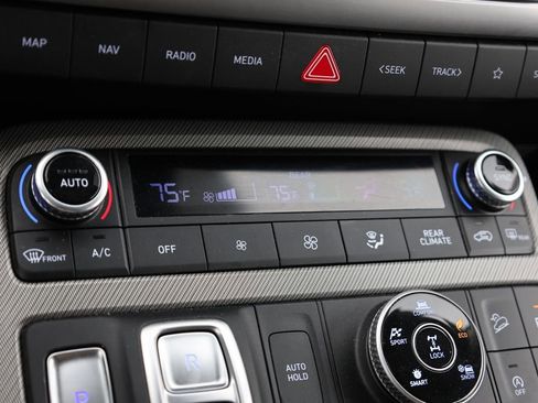 Used 2024 Hyundai Palisade SEL image 21