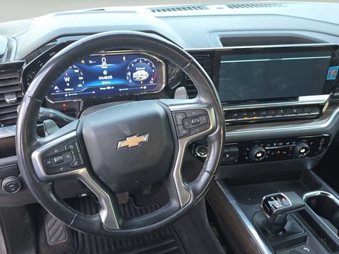Used 2022 Chevrolet Silverado 1500 LT w/ Safety Package RWD image 11