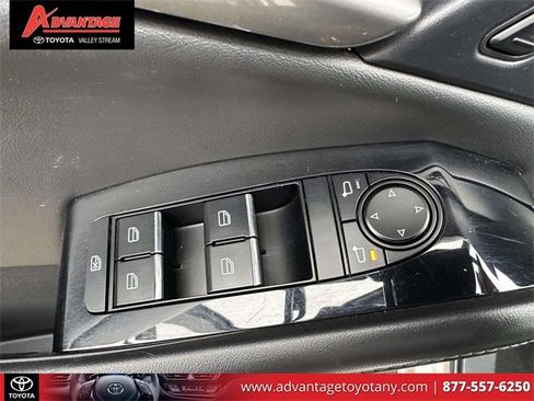 Used 2024 MAZDA CX-30 AWD 2.5 S w/ Select Sport Pkg image 22