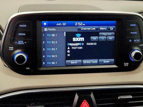 Used 2019 Hyundai Santa Fe SEL FWD image 19