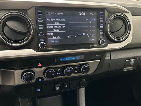 Certified 2022 Toyota Tacoma SR5 image 11