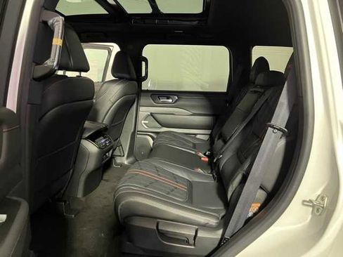 New 2025 Nissan Armada PRO-4X w/ Pro-4X Premium Package image 15