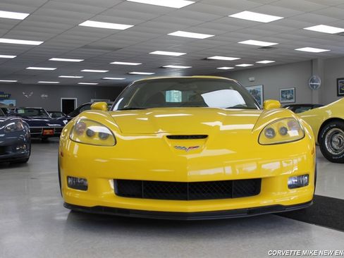 Used 2007 Chevrolet Corvette Z06 w/ Preferred Equipment Group RWD image 6