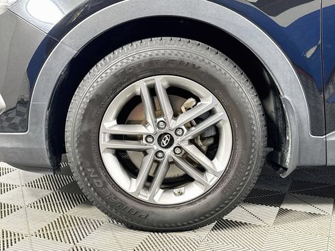 Used 2017 Hyundai Santa Fe Sport w/ 2.4L Tech Package 04 AWD/4WD image 32