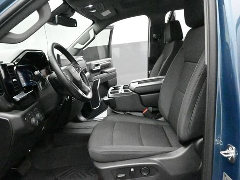 Used 2026 Chevrolet Silverado 3500 LT w/ Trail Boss Package AWD/4WD image 9