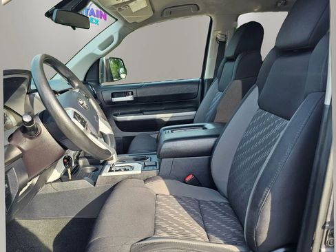 Used 2018 Toyota Tundra SR5 AWD/4WD image 12