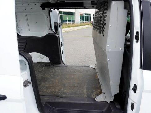 Used 2017 Ford Transit Connect XL image 14