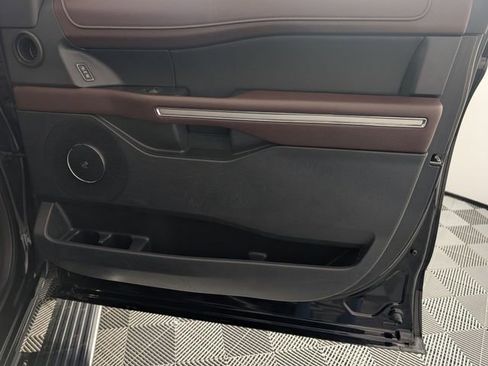 Used 2024 Ford Expedition Max Limited image 37