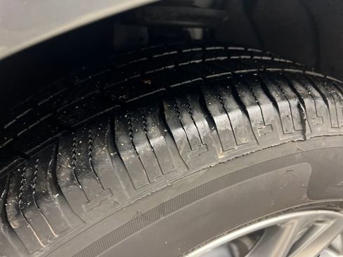 Certified 2021 Cadillac XT5 Premium Luxury image 10