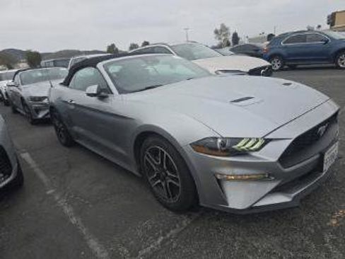 Used 2023 Ford Mustang Premium image 3