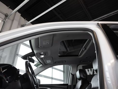 Used 2019 Chevrolet Traverse Premier w/ LPO, Floor Liner Package AWD/4WD image 11