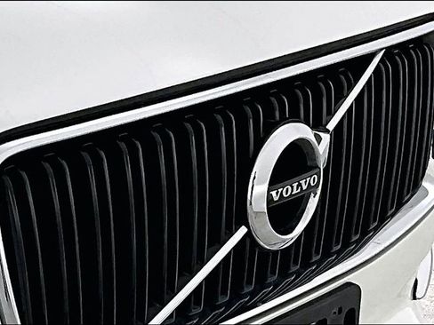 Used 2018 Volvo XC90 T6 Momentum w/ Momentum Plus Package image 38