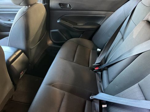 Used 2025 Nissan Altima 2.5 SV FWD image 5