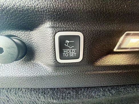 New 2025 Jeep Grand Cherokee L Summit AWD/4WD image 15