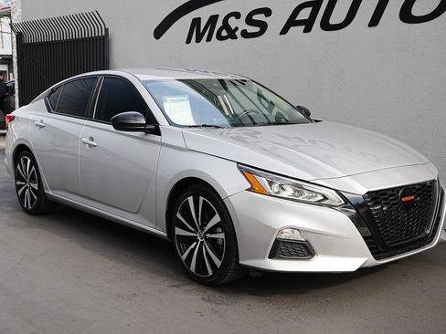 Used 2022 Nissan Altima 2.5 SR image 3