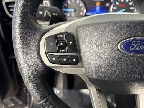 Used 2021 Ford Explorer XLT w/ Class III Trailer Tow Package image 12