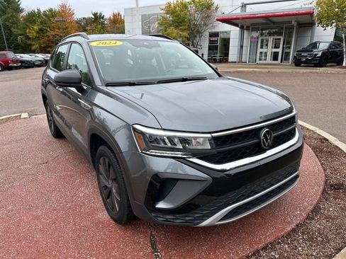 Used 2024 Volkswagen Taos S image 7