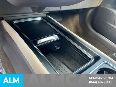 Used 2023 Lincoln Corsair Reserve image 39