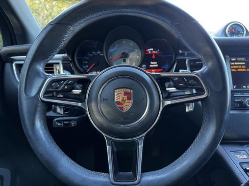 Used 2016 Porsche Macan S image 17